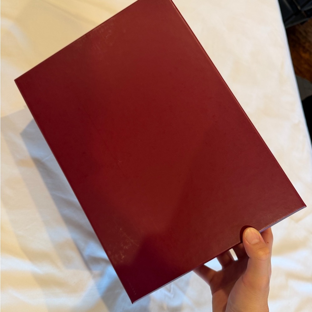 Gucci Gift Box - Picture 6 of 12